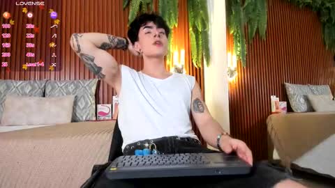 Mathew Stardust online show from February 9, 12:36 am