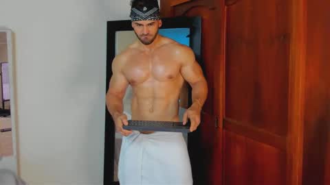 mathews_smith online show from October 11, 5:38 pm