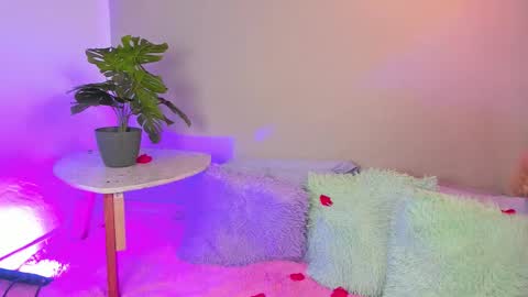 Mati  online show from February 18, 7:57 pm