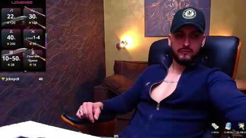 Snapshot of matiasdean chatting on October 3, 5:59 am MatiasDean online show from October 3, 5:59 am