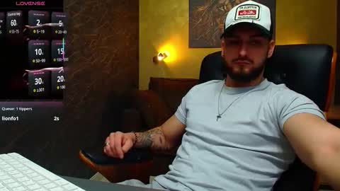 Snapshot of matiasdean chatting on September 24, 5:03 am MatiasDean online show from September 24, 5:03 am