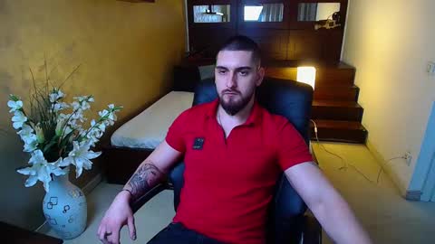 Snapshot of matiasdean chatting on March 6, 9:47 am MatiasDean online show from March 6, 9:47 am