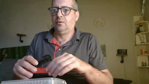 matrike1 online show from April 12, 4:33 pm