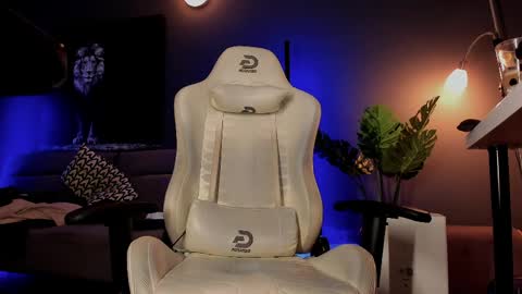 Matt online show from March 27, 8:37 am