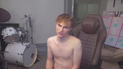 Snapshot of mattcashxxx chatting on October 10, 1:33 am Matt Cash online show from October 10, 1:33 am