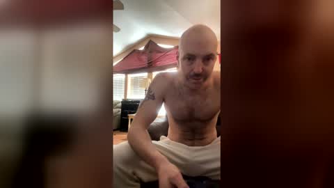 MH online show from March 22, 8:24 pm