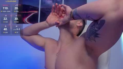 mattsaill_ online show from October 19, 1:38 pm