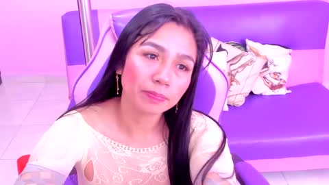 Snapshot of mature__bitch chatting on March 5, 12:22 pm call me samantha online show from March 5, 12:22 pm
