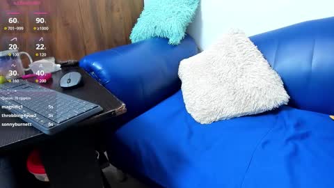 Snapshot of mature_beautiful chatting on September 18, 2:10 pm Lucy online show from September 18, 2:10 pm