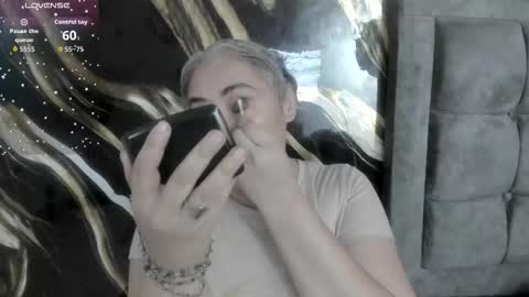 Snapshot of mature_gold chatting on September 19, 12:31 pm mature_gold online show from September 19, 12:31 pm