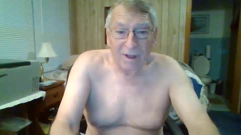Snapshot of maturecouple1954 chatting on December 27, 12:34 pm SXECPL55 at G mail Dot Com online show from December 27, 12:34 pm