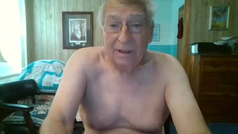 Snapshot of maturecouple1954 chatting on October 18, 12:20 pm SXECPL55 at G mail Dot Com online show from October 18, 12:20 pm