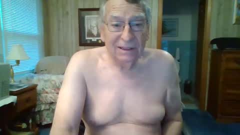 Snapshot of maturecouple1954 chatting on February 5, 12:38 pm SXECPL55 at G mail Dot Com online show from February 5, 12:38 pm