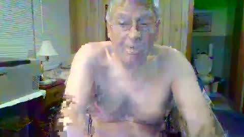 Snapshot of maturecouple1954 chatting on December 28, 12:24 pm SXECPL55 at G mail Dot Com online show from December 28, 12:24 pm