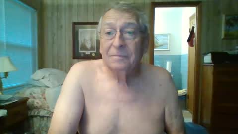 Snapshot of maturecouple1954 chatting on October 1, 12:04 pm SXECPL55 at G mail Dot Com online show from October 1, 12:04 pm