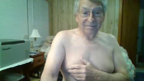 Snapshot of maturecouple1954 chatting on February 20, 12:04 pm SXECPL55 at G mail Dot Com online show from February 20, 12:04 pm
