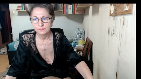 Snapshot of maturekate chatting on September 25, 6:20 am maturekate online show from September 25, 6:20 am