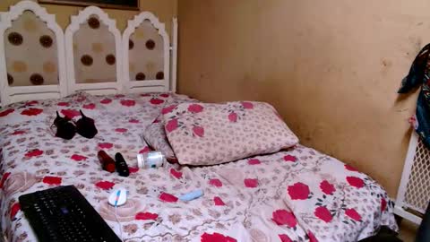 maturenesh online show from January 16, 8:45 am