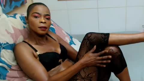 MATUREPRETTYLADYXXX online show from November 23, 8:45 am