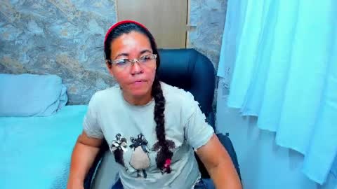 maturepure_ online show from April 9, 9:53 pm