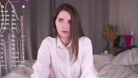 Lily online show from March 9, 9:25 pm