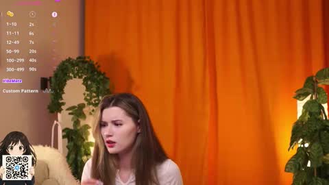 Lily online show from November 27, 4:25 pm