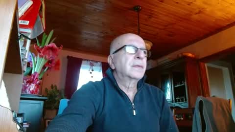 Maurice online show from January 8, 12:26 pm