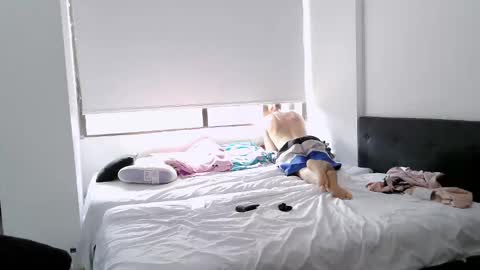 mauroluxandra online show from September 17, 2:09 pm