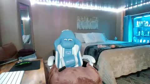 mavismable online show from November 8, 6:27 am