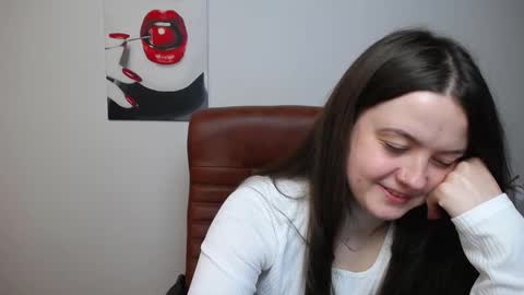 MavkaCute online show from November 4, 7:15 pm