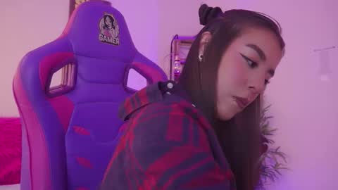 MAVY online show from February 4, 9:19 pm