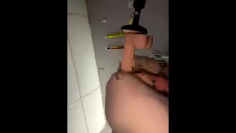 max692711 online show from November 25, 4:28 pm