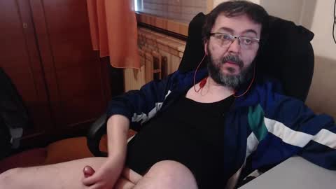 Max online show from February 16, 7:48 am