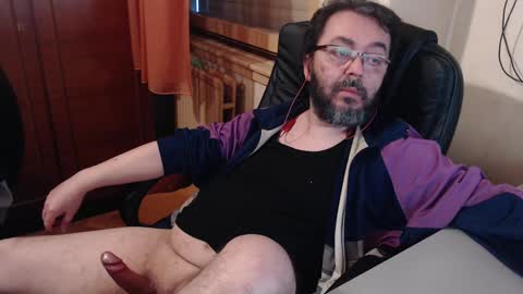 Max online show from January 19, 3:21 pm