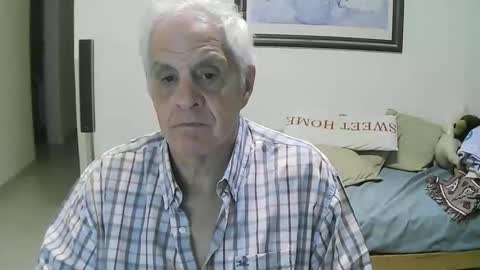 Snapshot of max_2017 chatting on October 8, 2:30 am max_2017 online show from October 8, 2:30 am