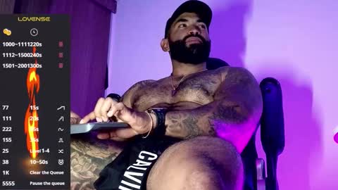 max__prada online show from December 19, 2:40 am