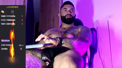 max__prada online show from January 18, 2:53 am