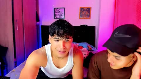 max_boy_latino online show from March 27, 8:10 pm