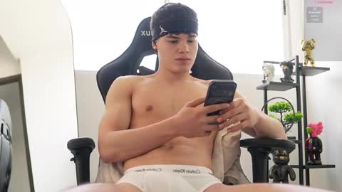 Snapshot of max_cortes1_ chatting on October 18, 5:06 pm 60 OFF ON MY OF ONLY FOR TODAY online show from October 18, 5:06 pm