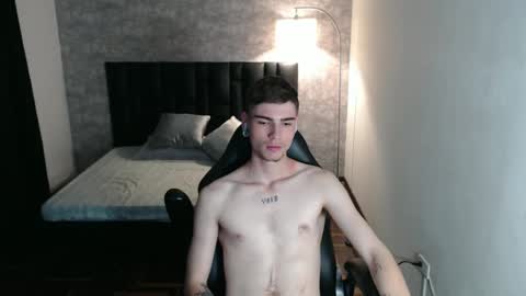 max_denver05 online show from September 12, 6:10 pm