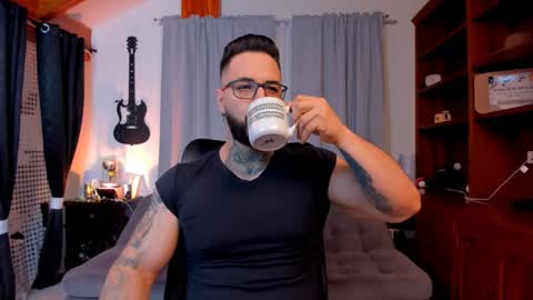 max D. online show from March 8, 1:03 pm