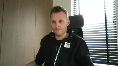 Max take off clothes online show from March 11, 12:17 pm