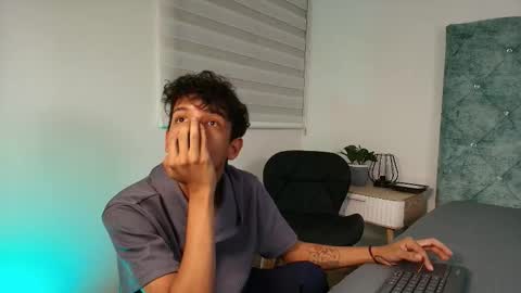 M A X F R O S T   online show from January 6, 7:18 pm