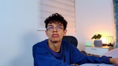 M A X F R O S T   online show from January 12, 7:43 pm