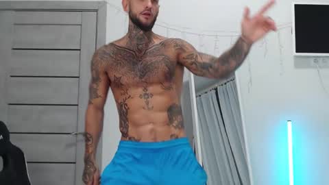 Snapshot of maxi_foxxx chatting on September 20, 7:22 am Maximus Fox online show from September 20, 7:22 am