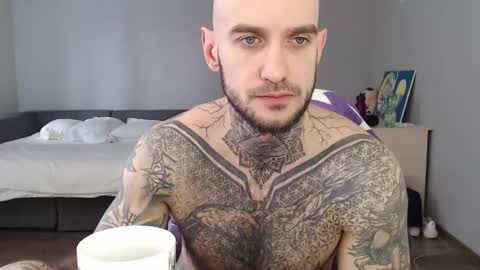 Snapshot of maxi_foxxx chatting on March 11, 6:30 am Maximus Fox online show from March 11, 6:30 am