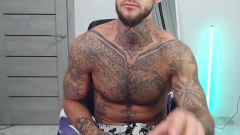 Snapshot of maxi_foxxx chatting on September 21, 7:23 am Maximus Fox online show from September 21, 7:23 am