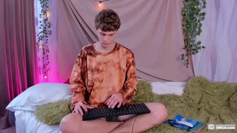 maxim burn online show from March 1, 11:03 am