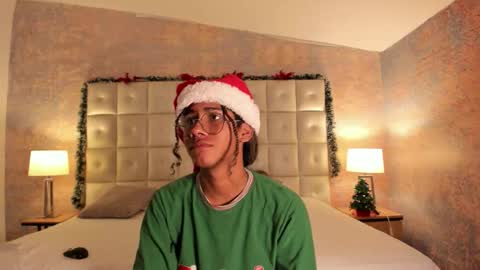 maxim online show from December 16, 3:14 am