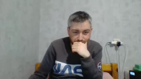 Maxime online show from March 1, 9:37 pm